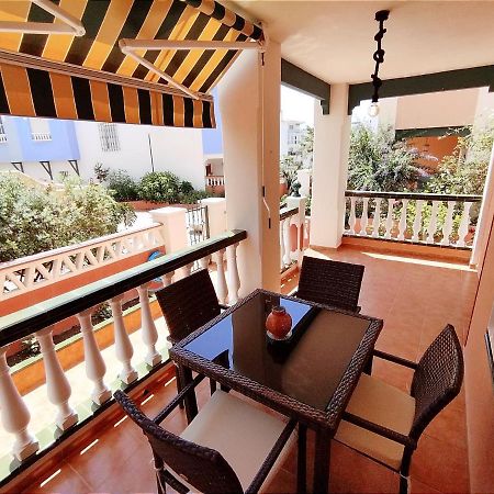 شقة Casa Playa, Terraza Y Garaje نيرخا المظهر الخارجي الصورة